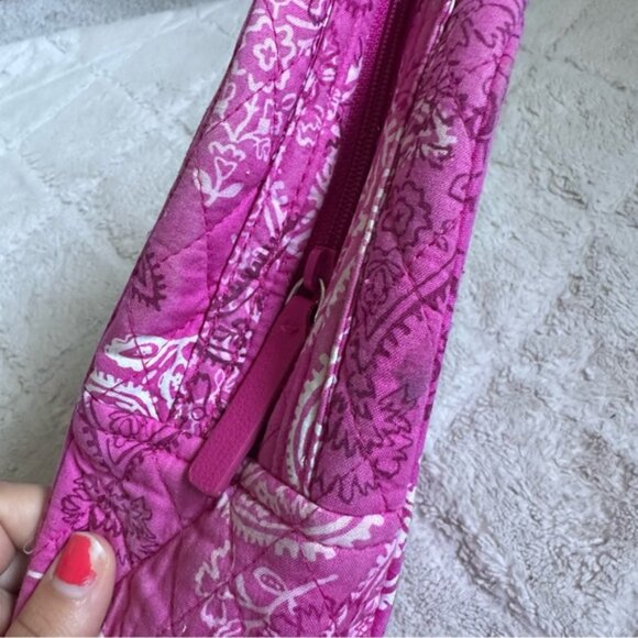 Vera Bradley | Hot Pink Paisley Insulated Lunch Box - Picture 4 of 10